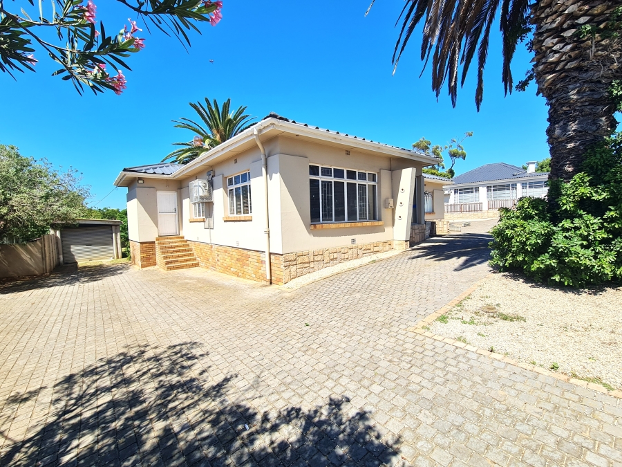 Commercial Property for Sale in Jeffreys Bay Central Eastern Cape